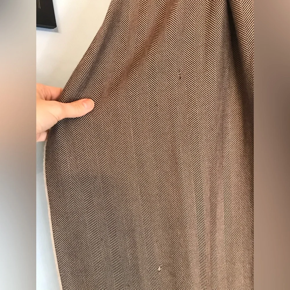 (with flaws) PLEASE SEE PHOTOS FOR FLAWS New Gucci 344993Wool Logo Scarf